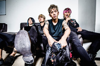 ONE OK ROCK、新曲“We are”MV公開！ 撮影は全編海外で