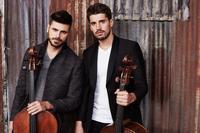 2CELLOS、アヴィーチーの“Wake Me Up”とリアーナの“We Found Love”のカバー・ライブ映像公開 - pic by Roger Rich