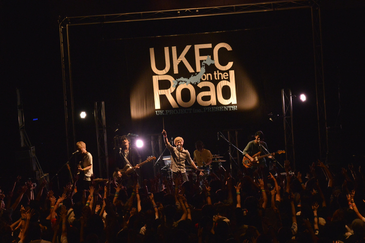UKFC on the Road 2014@新木場STUDIO COAST - asobius（pic by Kazumichi Kokei）